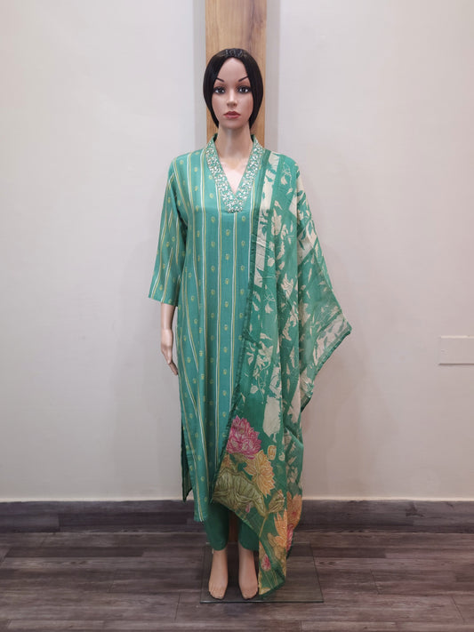 Green Dola Silk V Neck Stylish Partywear Dupatta Set HSR