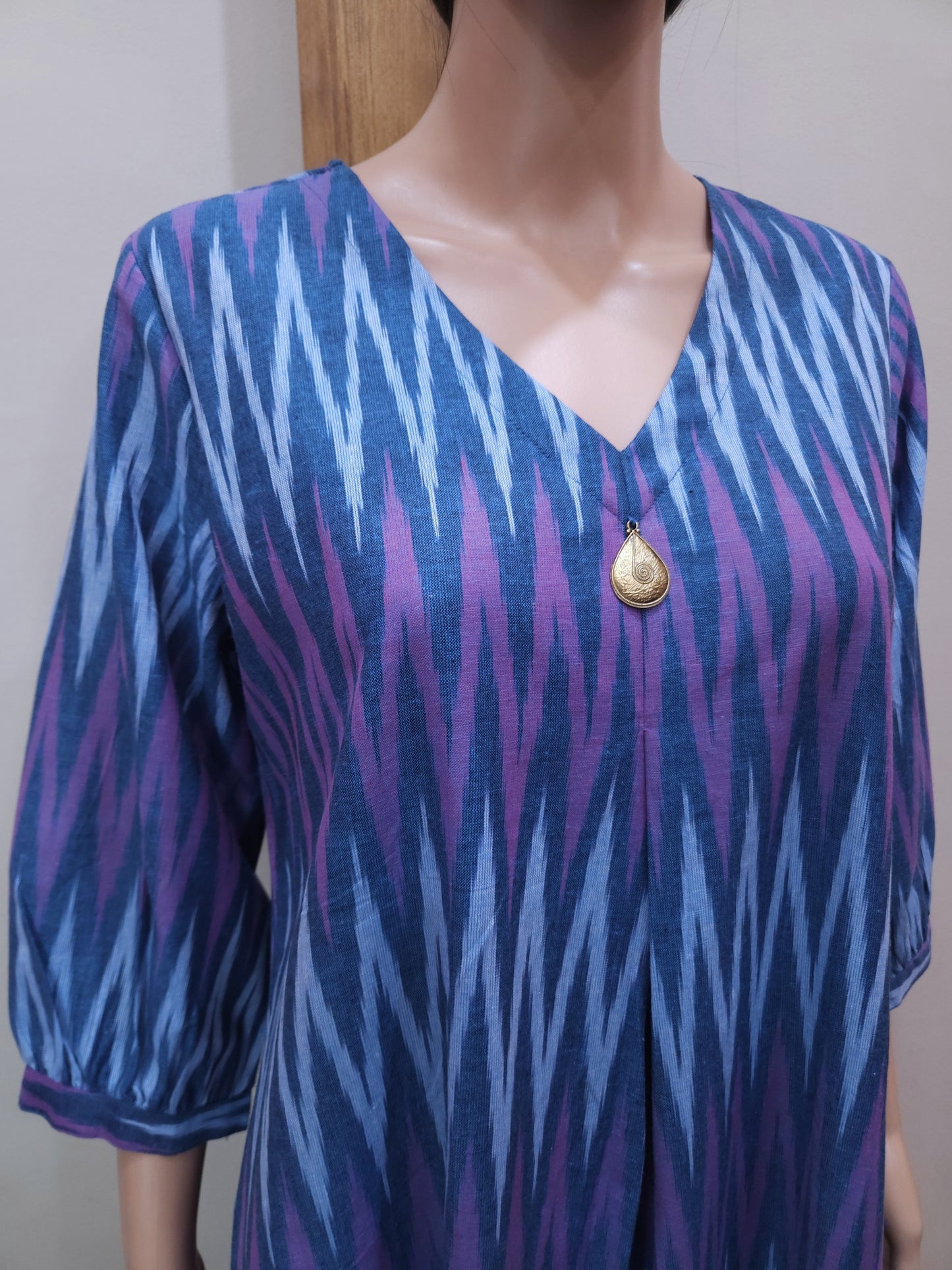 Blue Pink Zigzag Cotton V Neck Kurti