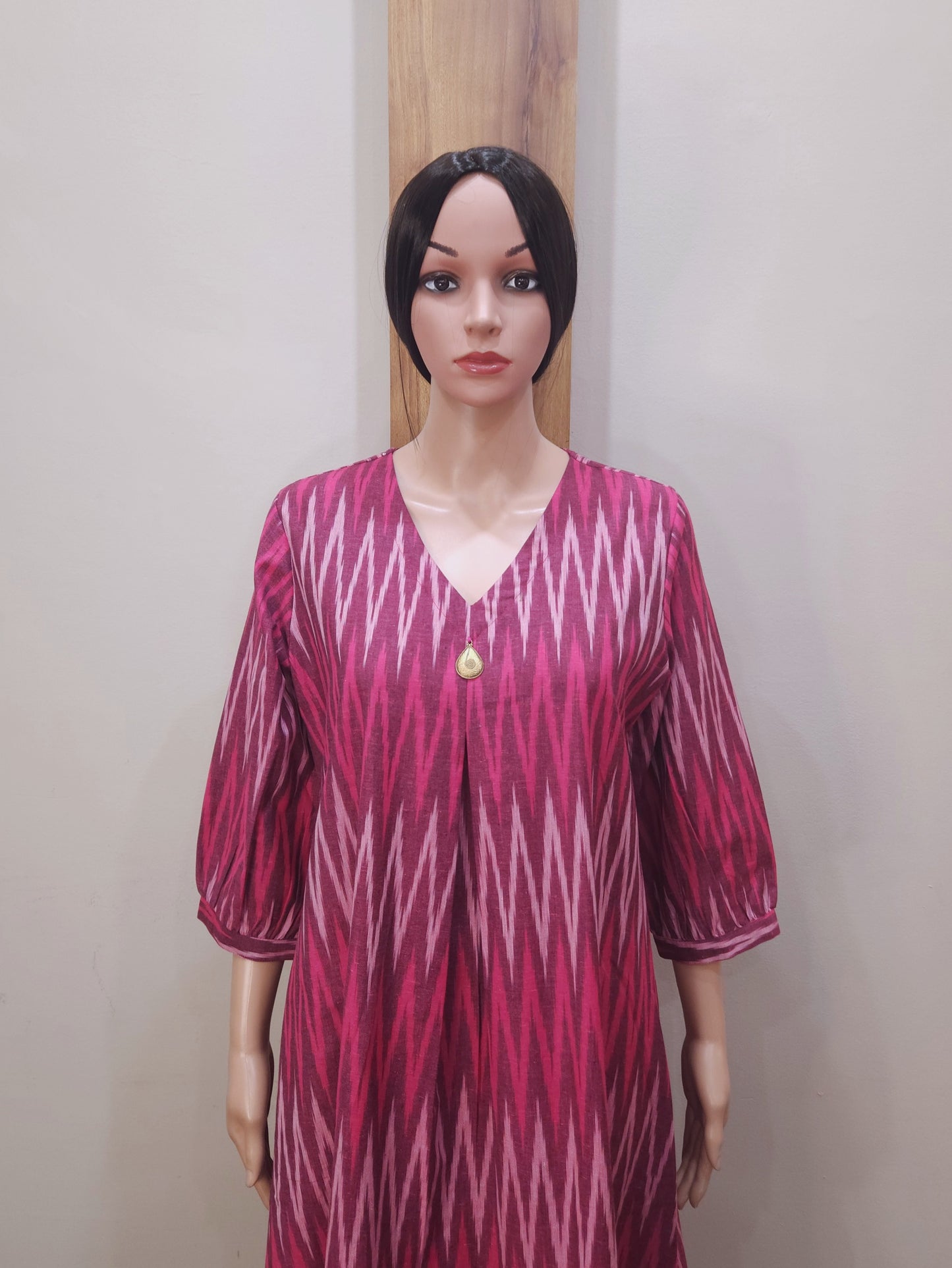 Red Pink Zigzag Cotton V Neck Kurti