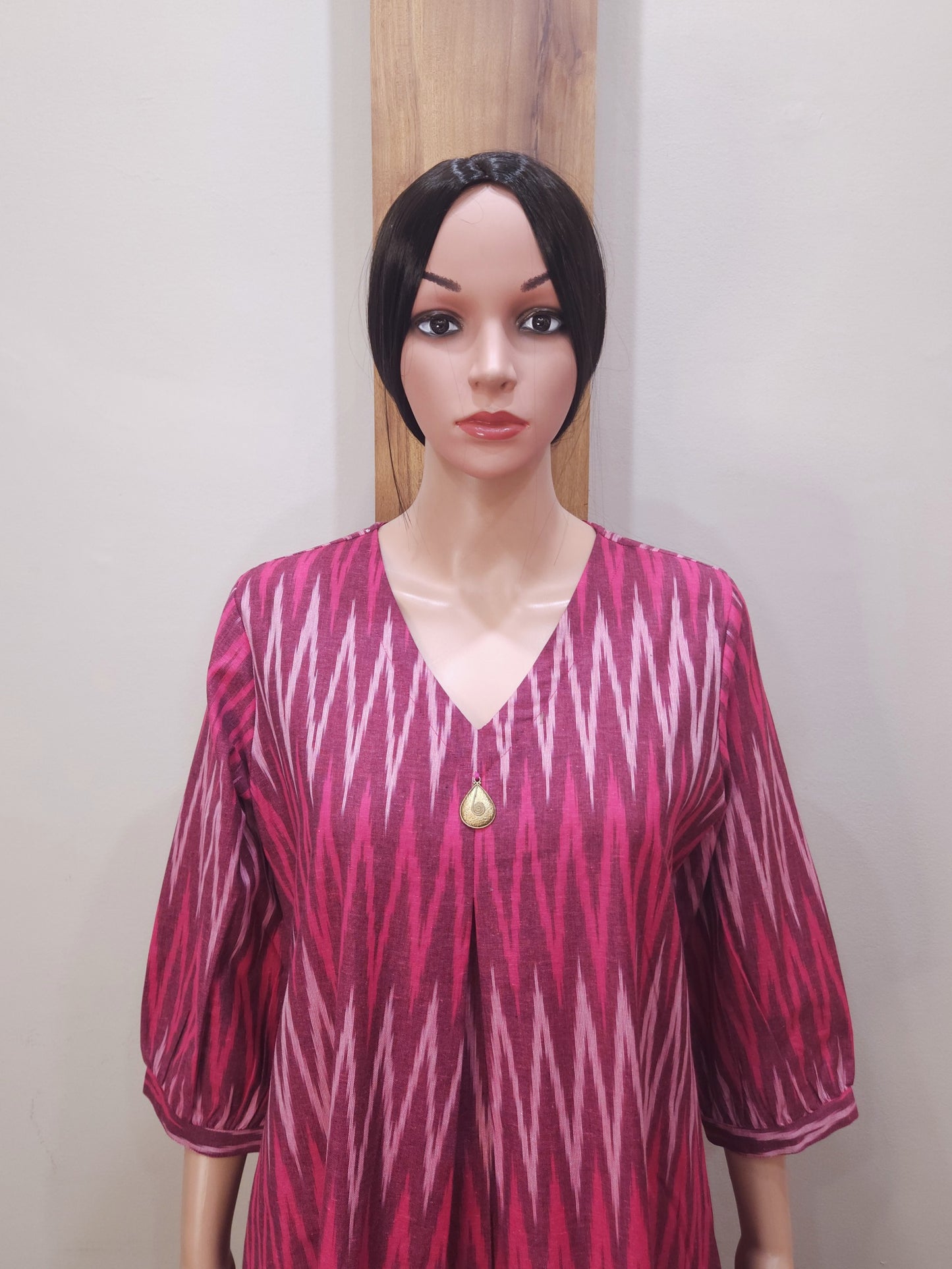 Red Pink Zigzag Cotton V Neck Kurti