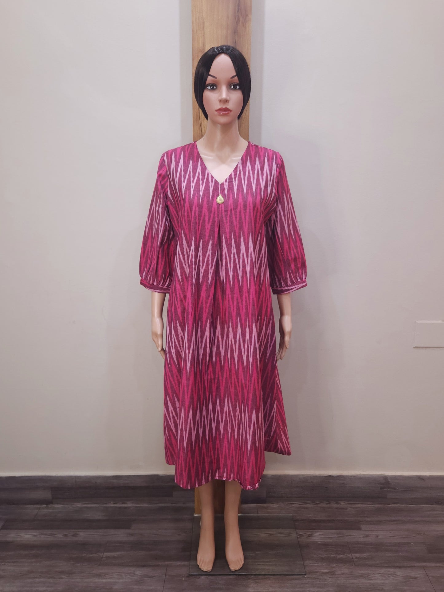 Red Pink Zigzag Cotton V Neck Kurti