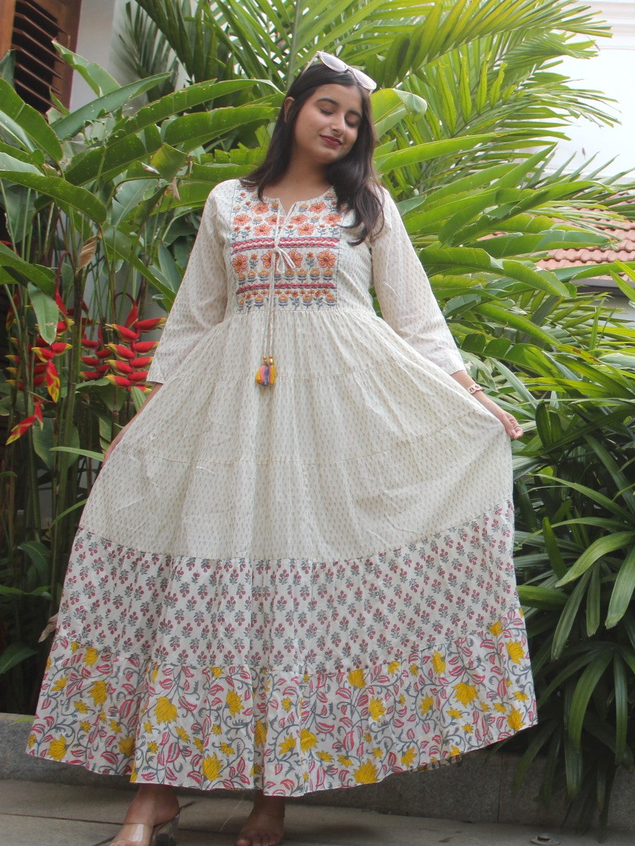 Off-White Cotton Anarkali Dress Red Flowers Embroidery