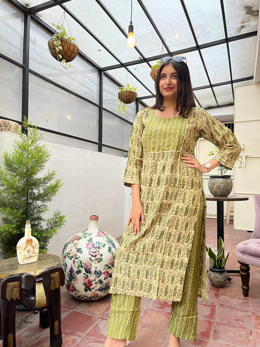 Green Muslin Kurti and Pant Set