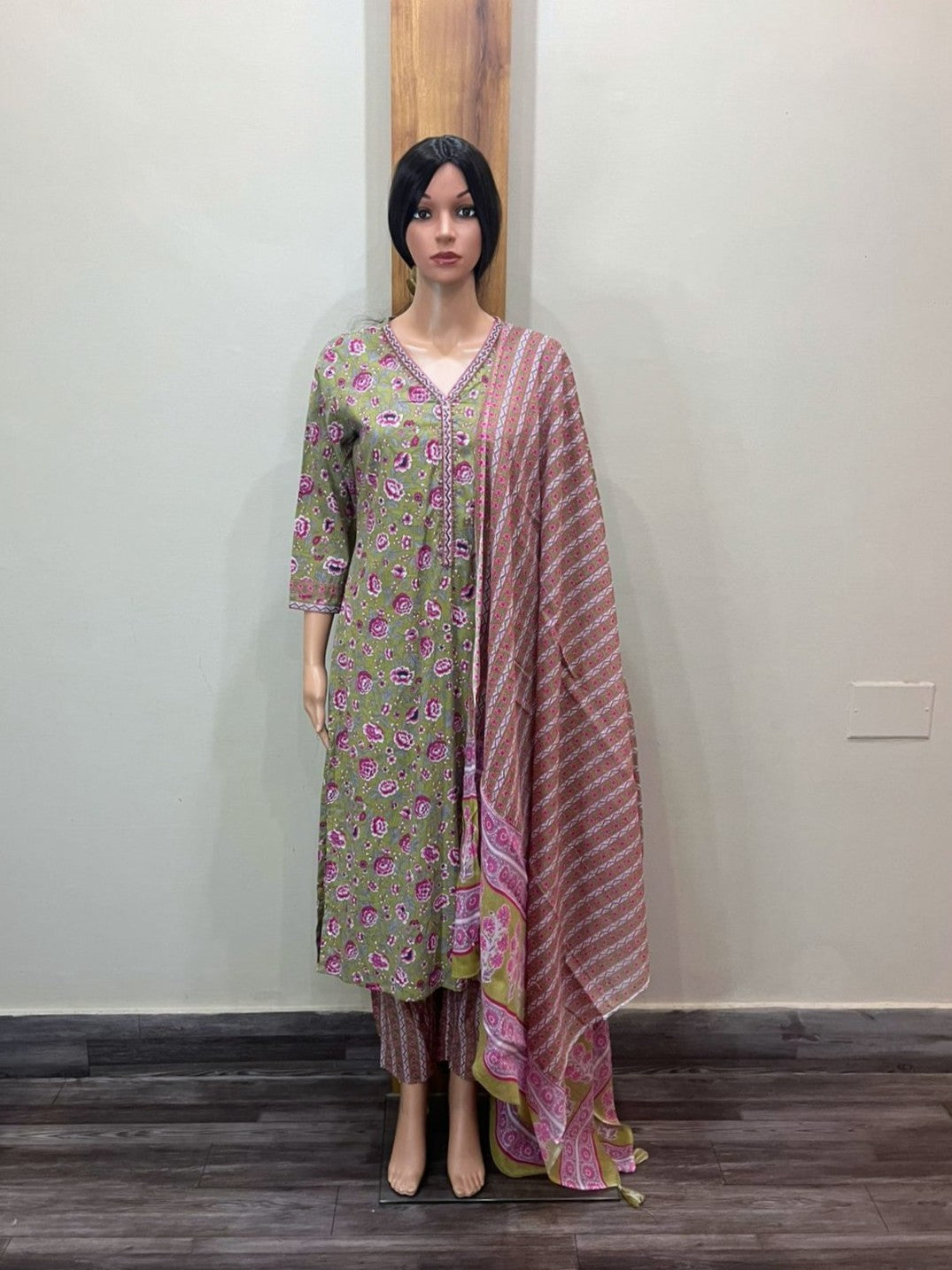 Brown Cotton V Neck Dupatta Set