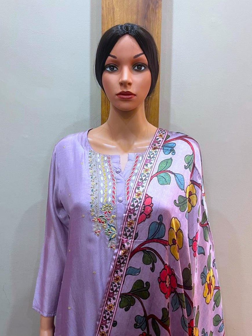 Lavender Dola Silk Kurta with Pant and Russian Silk Printed Dupatta