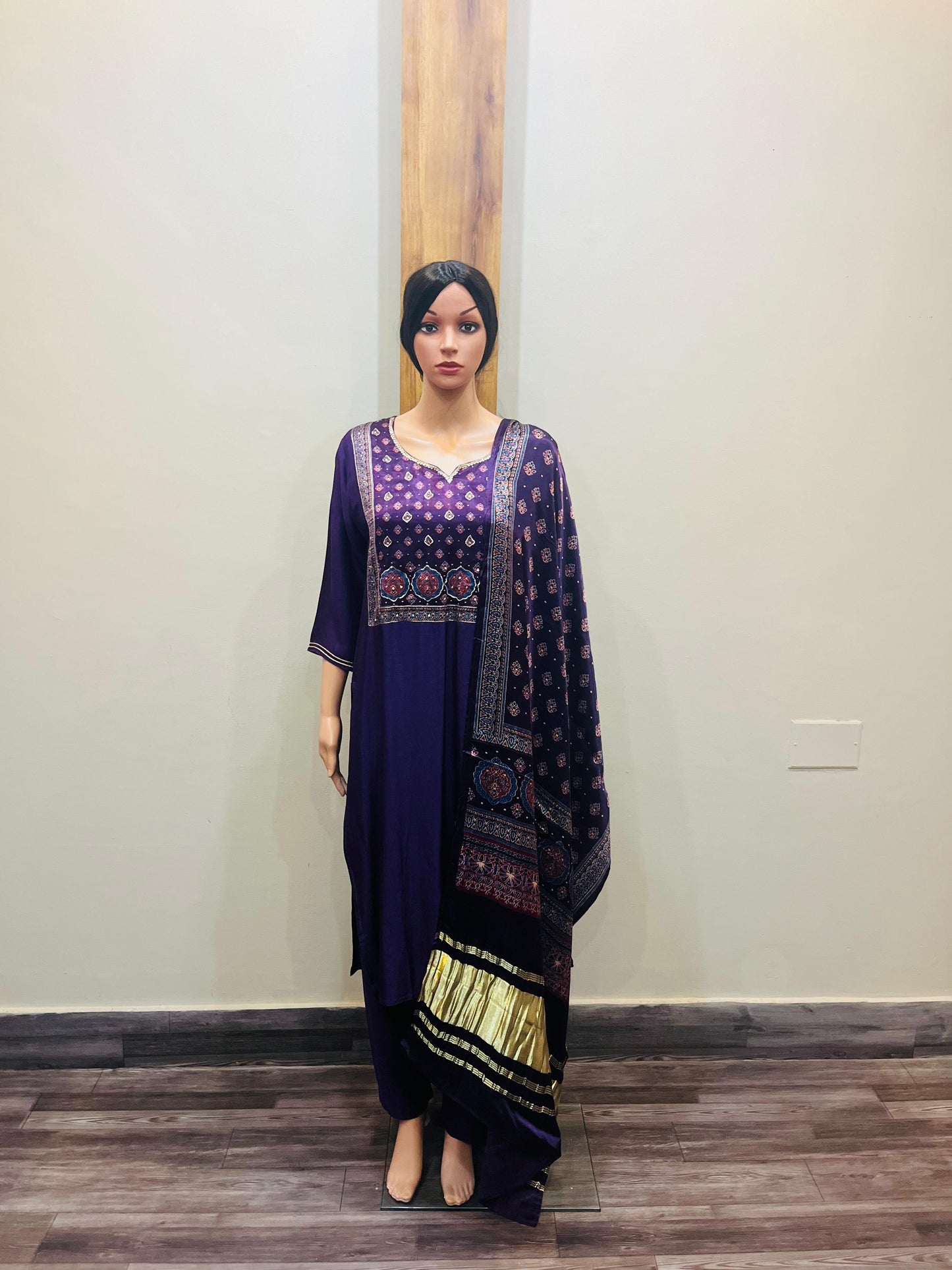 Purple Dola Silk Premium Dupatta Set