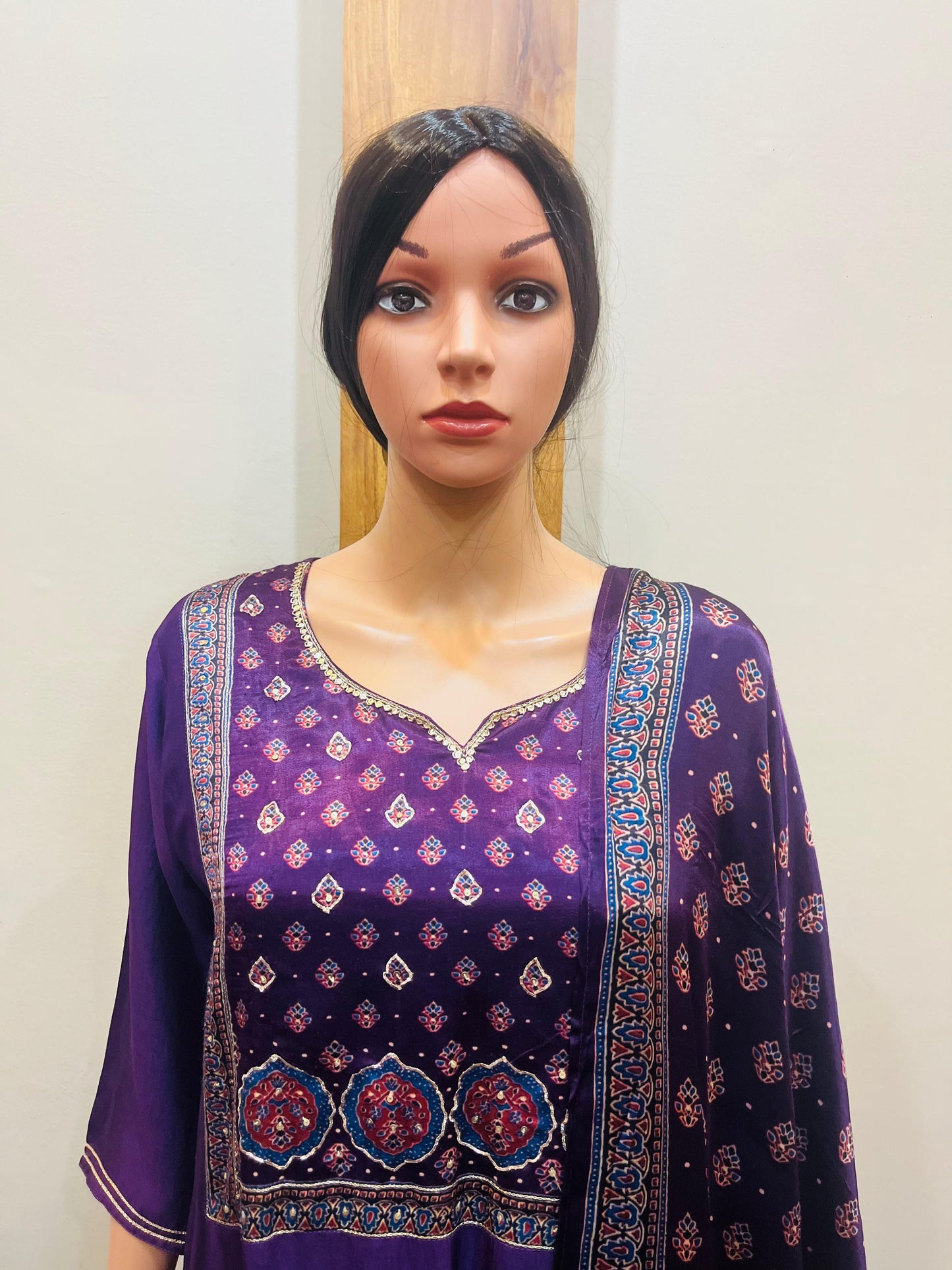 Purple Dola Silk Premium Dupatta Set