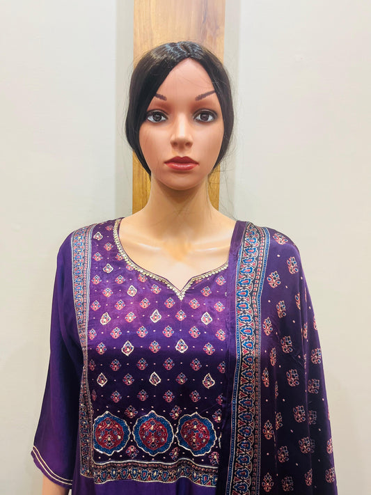 Purple Dola Silk Premium Dupatta Set
